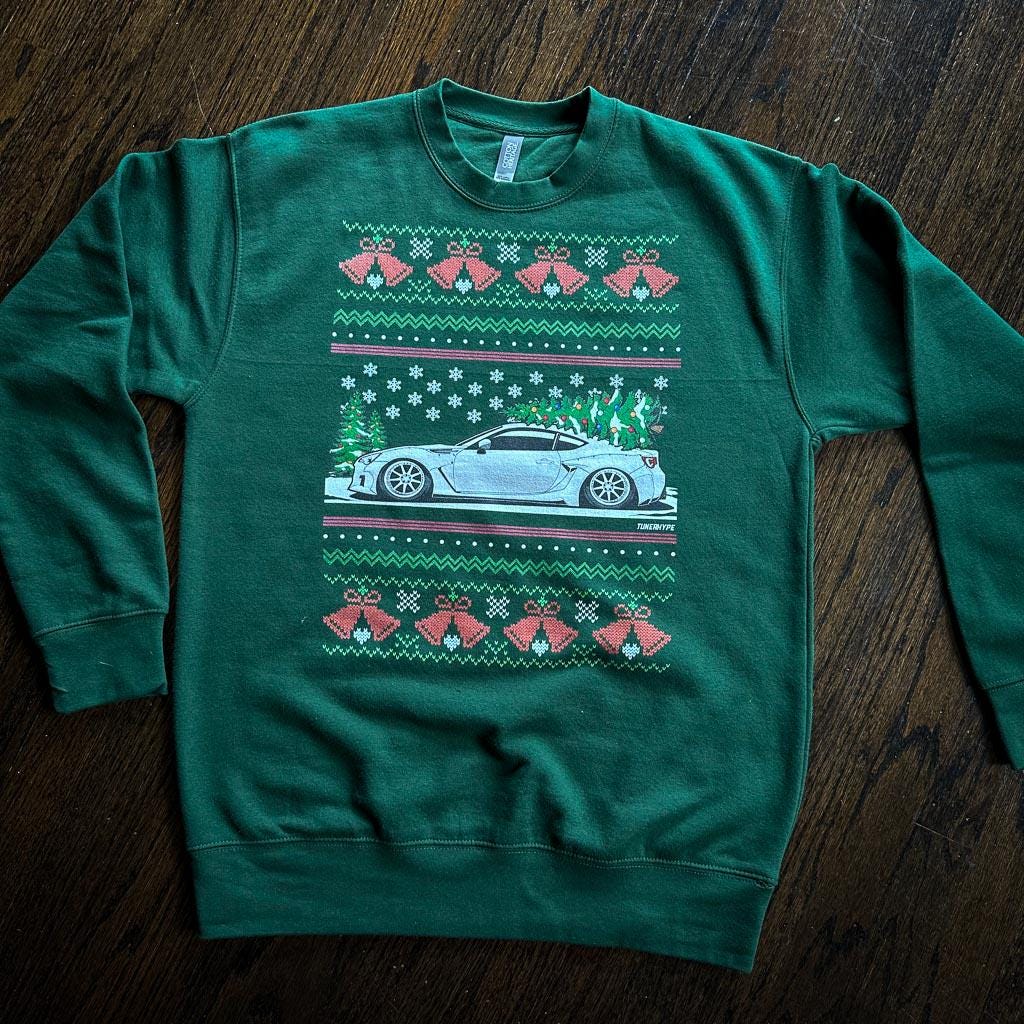 Pull de Noël moche - Nissan 370z en gris - Pull de Noël moche - Cadeau de vacances pour les passionnés de voitures, Cadeau de Noël amusant, Cadeau Nissan - Cadeau 350z